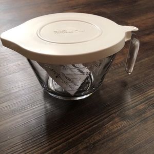 Pampered chef measuring cup